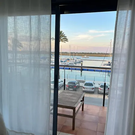 Puerto Deportivo Apartmán *